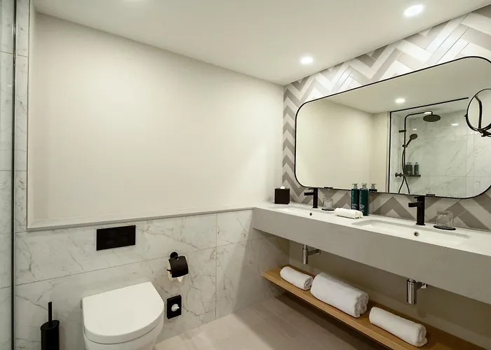 Doubletree By Hilton Ku'damm Szálloda 5*