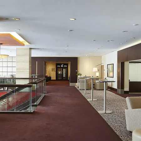 Doubletree By Hilton Ku'damm 호텔 *