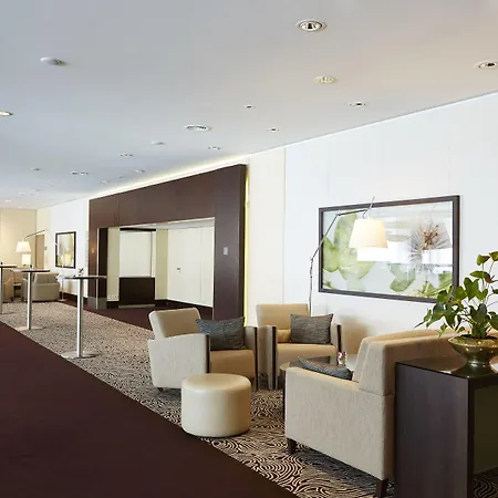 Doubletree By Hilton Ku'damm 호텔 *