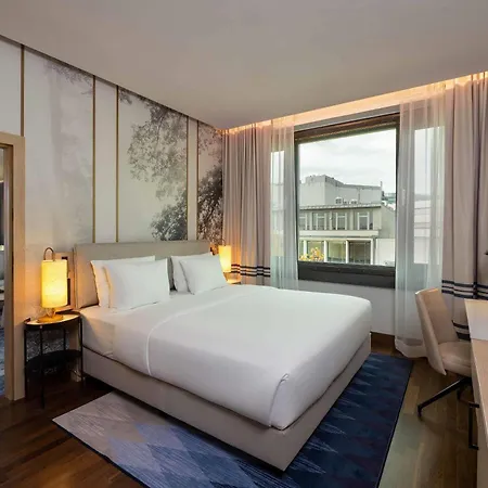 Otel Doubletree By Hilton Ku'damm 5*